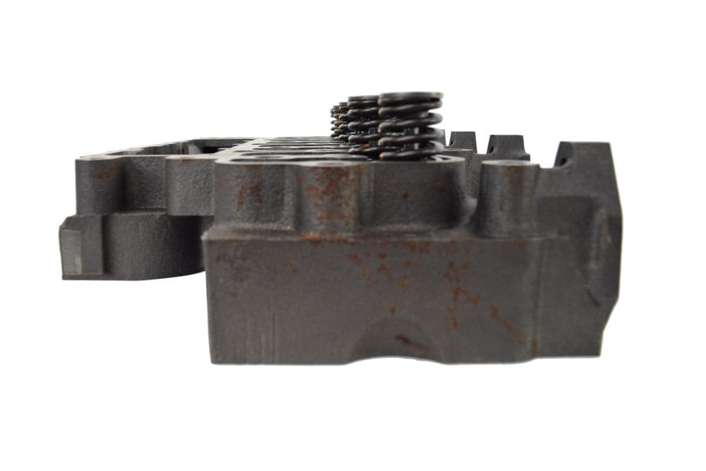 Cummins Cylinder Head with Valves for 4B 3910275