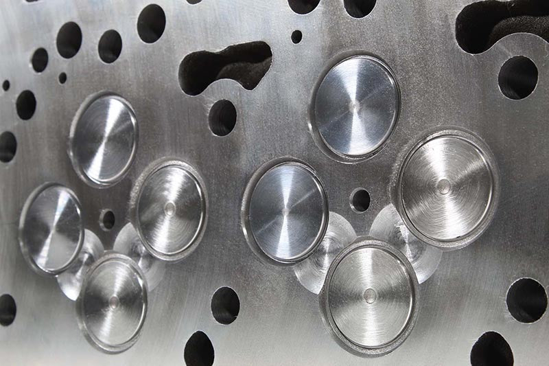 Cummins ISC 8.3L Cylinder Head 5404060 – Remanufactured