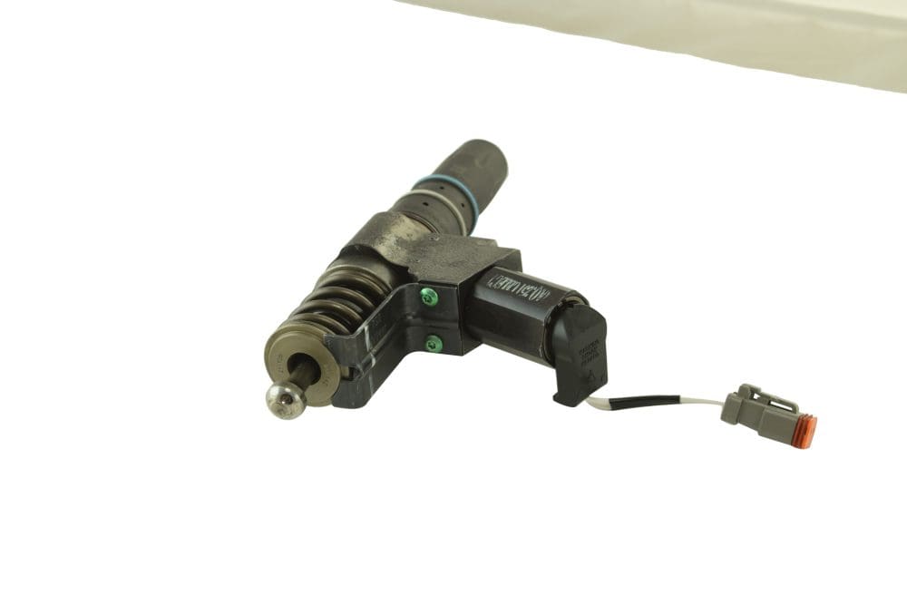 Cummins N14 Celect Fuel Injector 3652515R – Remanufactured