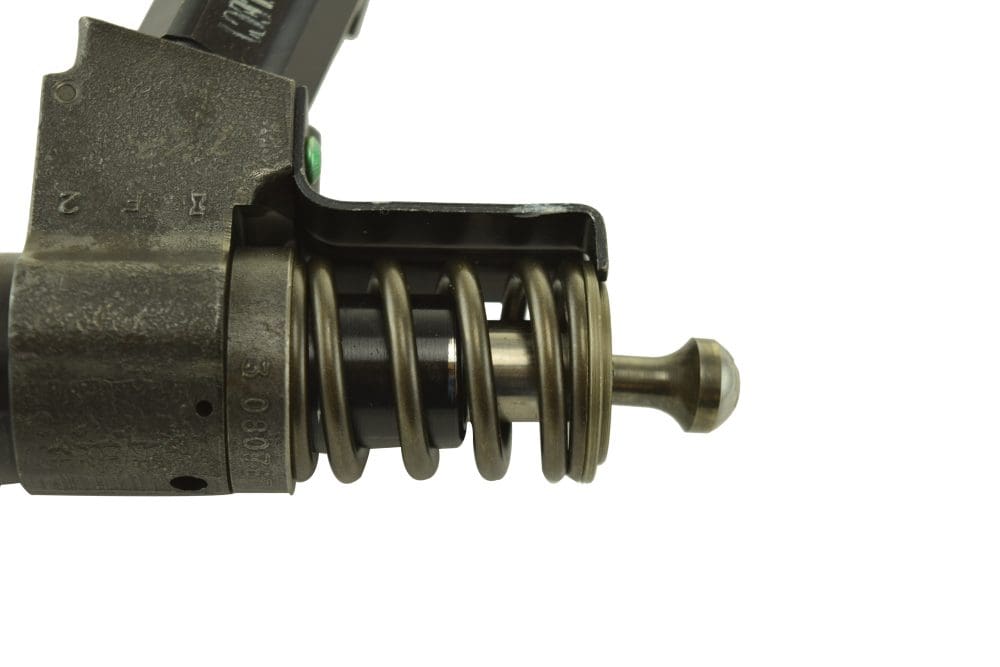 Cummins N14 Celect Fuel Injector 3652515R – Remanufactured