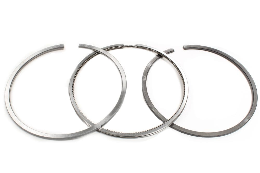 Cummins 6C 8.3L Piston Kit 3802398