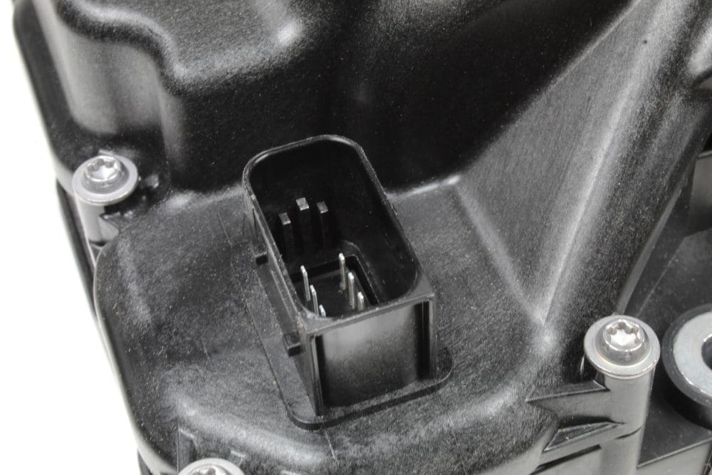 Cummins Supply Module 24V with Check Valve 0444042137